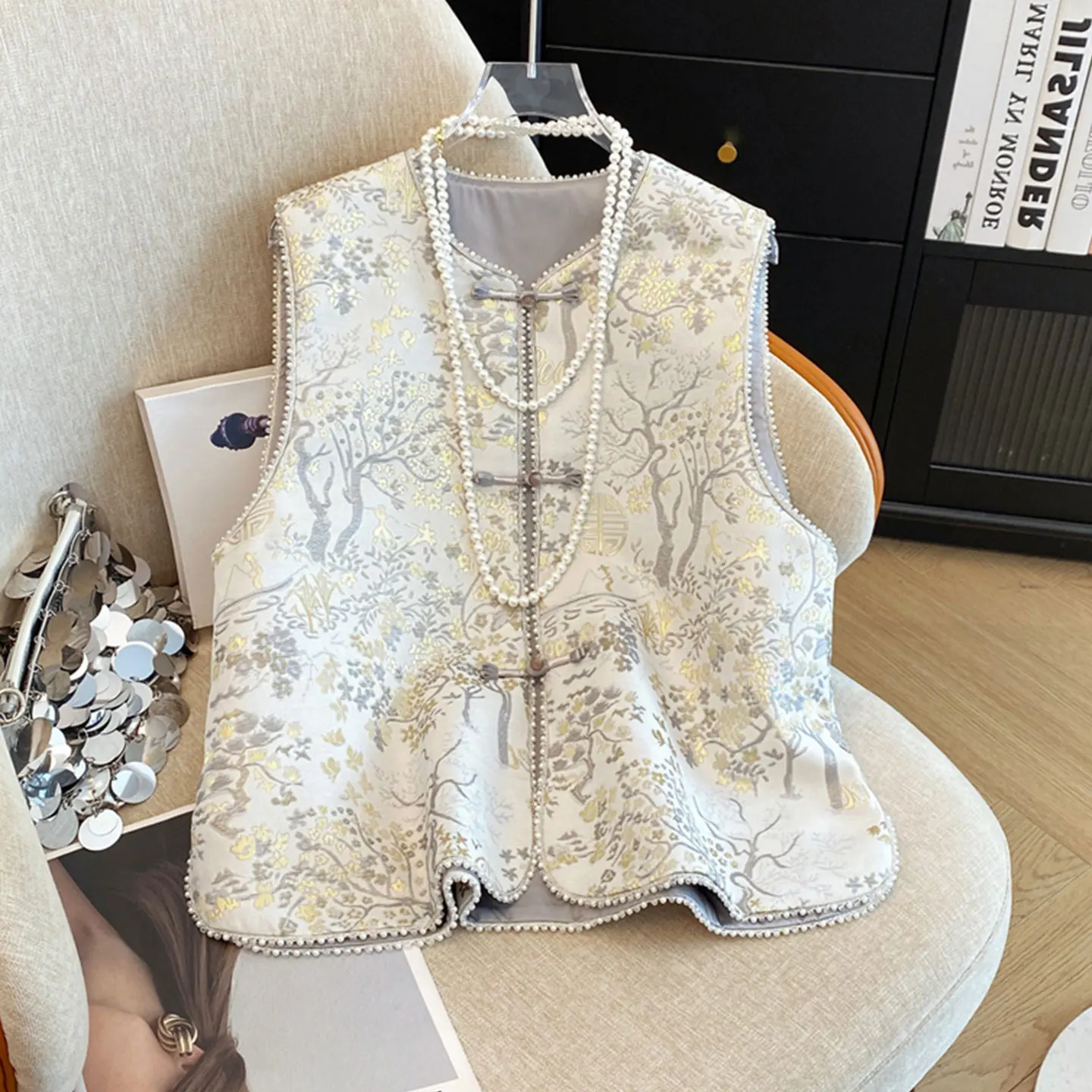 

New Chinese Sle Lightweight Floral Embroidery Vest Spring Vintage Button round Ne Svel Women's Faion Top
