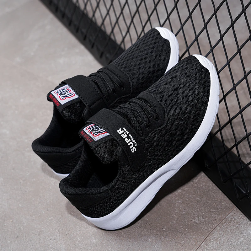 

Boys' Outdoor Children's Black Mesh Breathable Casual Shoes Breathable Running Shoes Lightweight Girls' Sports Shoes Seasonal