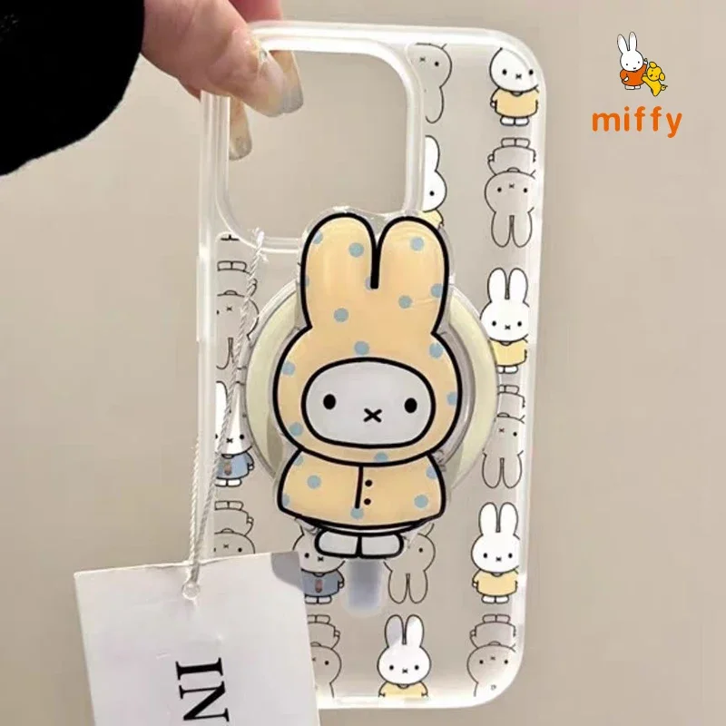 かわいいミッフィーのスマホケース、iPhone 17、16、15、14対応、黄色のレインコートを着たウサギ、マグネット式ホルダー付き、落下防止、ギフトに最適