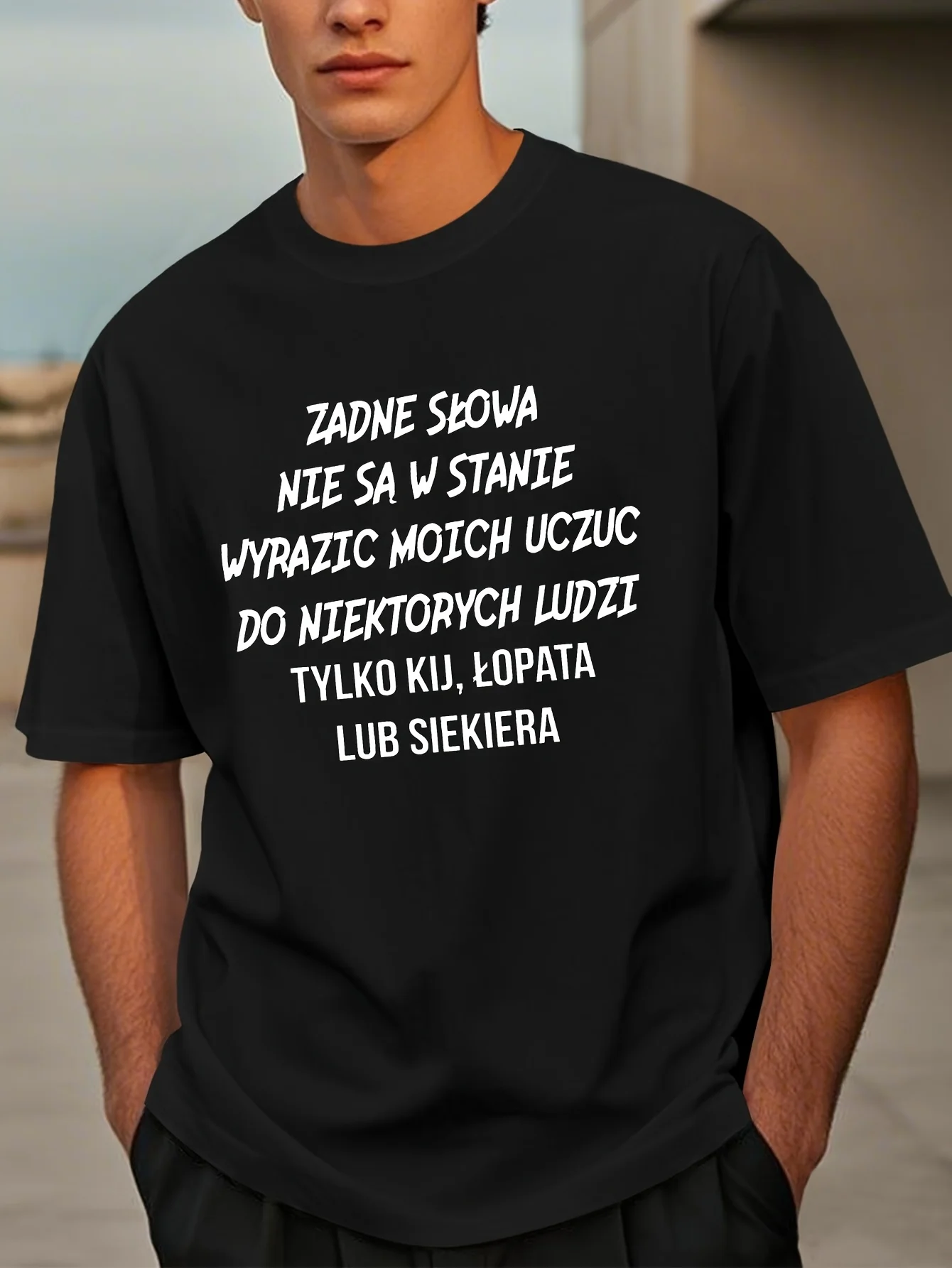 T-shirt drôle pour homme avec citation en polonais - Bleu clair avec texte polonais authentique et lettres cyriliques, haut d'été décontracté à col rond et manches courtes, dicteur humoristique en polonais, coupe décontractée pour tenue décontractée, design en langue polonaise pour vêtements culturels polonais, motif géométrique