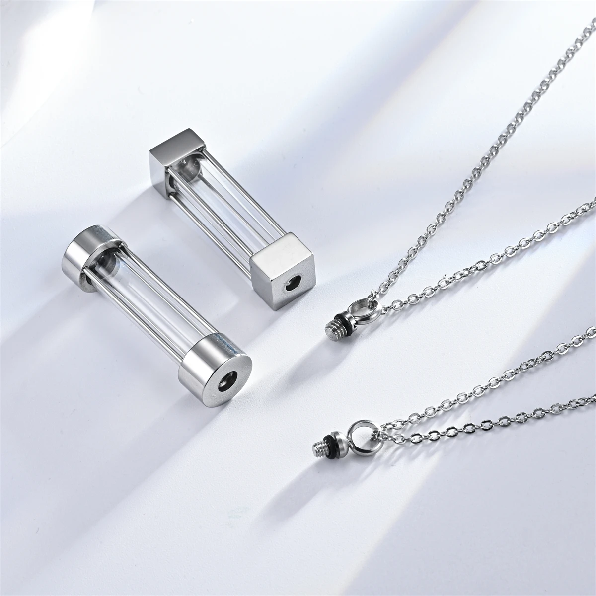 Fashion Glass Cremation Jewelry Urn Necklace for Ashes Stainless Steel Perfume Vial Openable Pendant with Filling Set