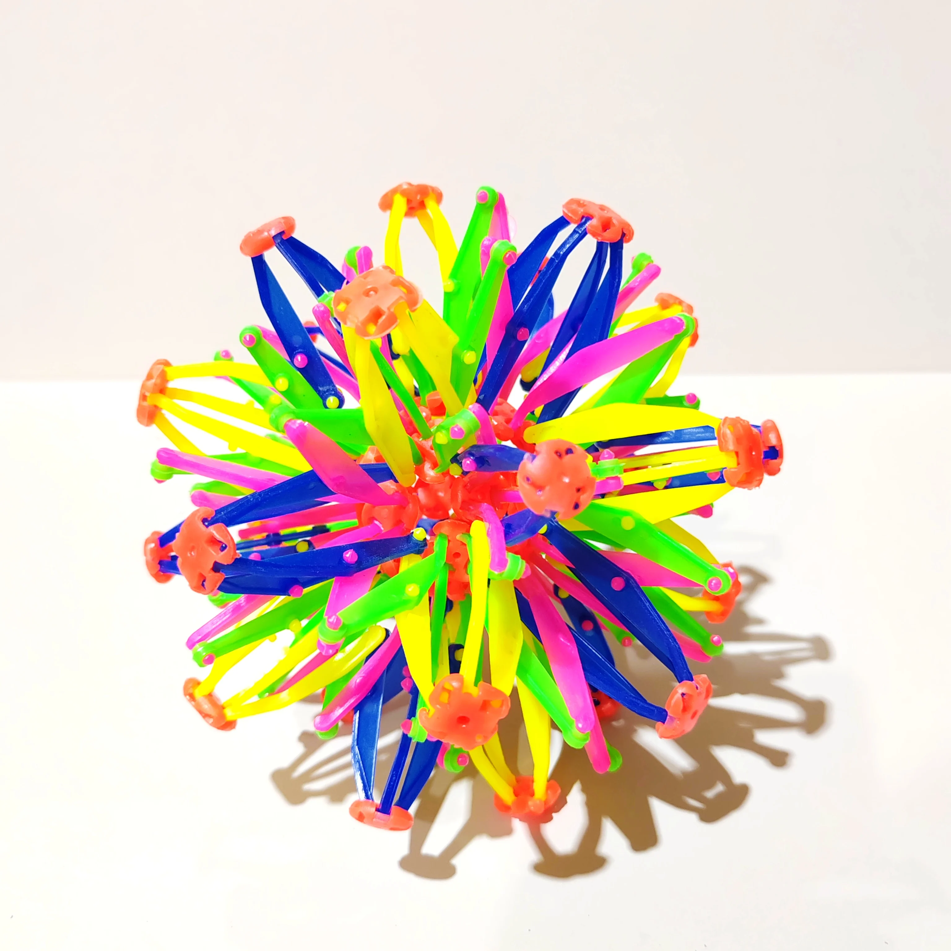 Magiczna Rozciągliwa Kwitnąca Zabawka Skacząca, Interaktywna Gra do Zabawy w Domu i na Zewnątrz, Idealny Prezent na Dzień Dziecka, Halloween, Boże Narodzenie