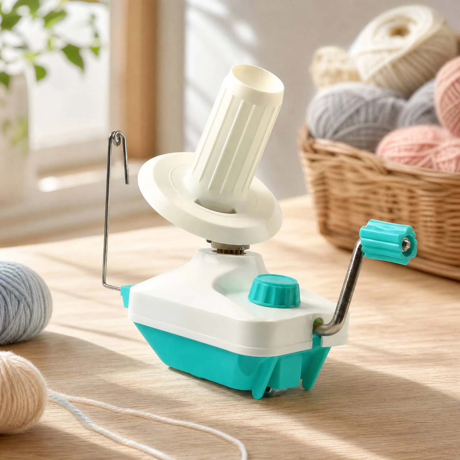 Manual Yarn Ball Winder Low Noise Manual Yarn Winder Crochet Accessory Portable Craft Tool Non-Slip for Knitters