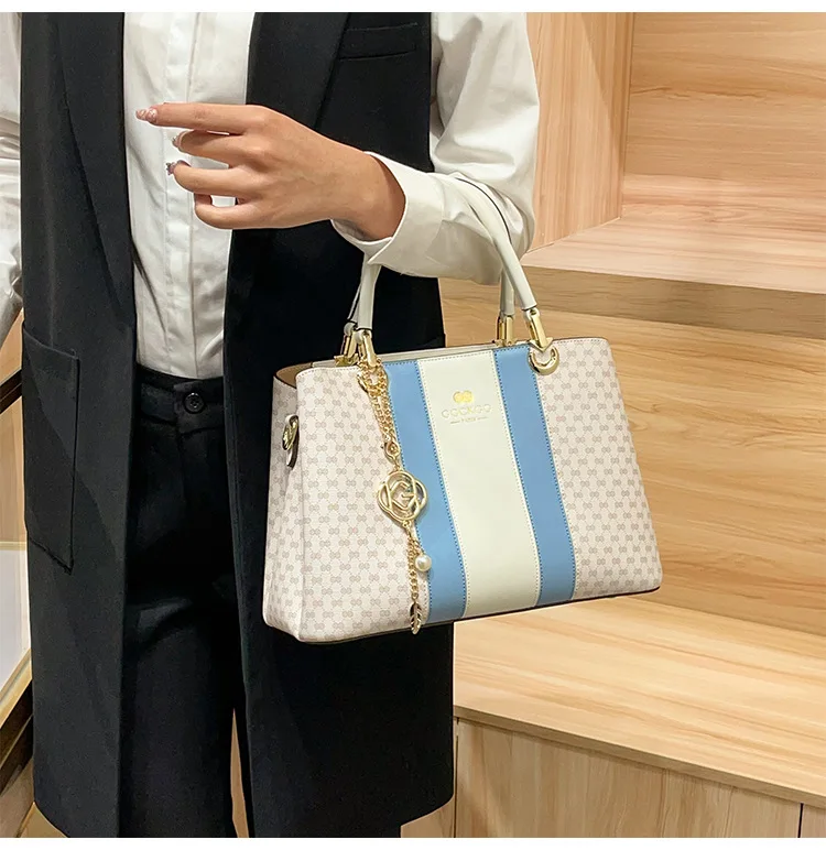 

Premium Leather Crossbody Bag for Women Adjustable Strap Shoulder Handbag Classic Luxury Brand Ladies Purse