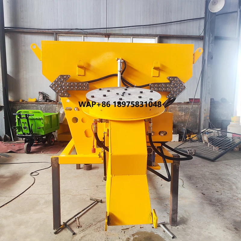 Truck mounted snow melt salt spreading  truck mounted large spreader