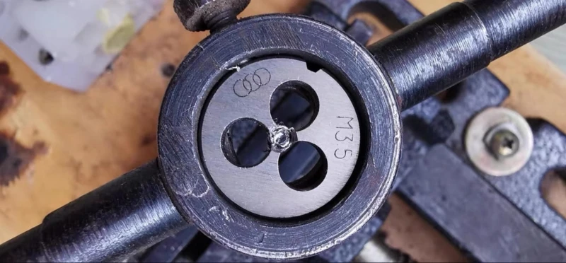 Gewindeschneidwerkzeug Metrisch M1~M20 UNC 1/2-13~10 # -24 BSW 1/2-12~5/32-32 Rechtshänder für Metallbearbeitung, metrisches Schneidwerkzeug aus legiertem Stahl – Detail 6
