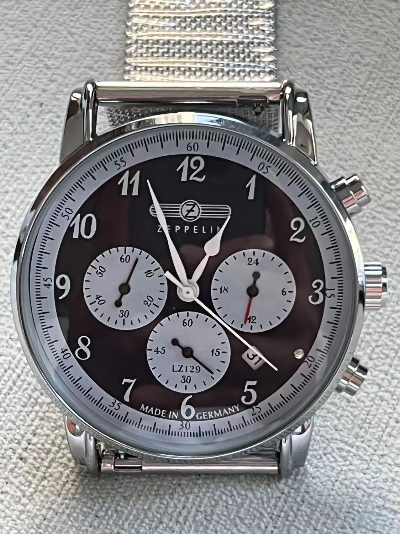 2026 New Zeppelin Three Eyes Running Second Men's Watch Classic Fashion Timing Watch Stainless Steel Leather Strap Quartz Watch
