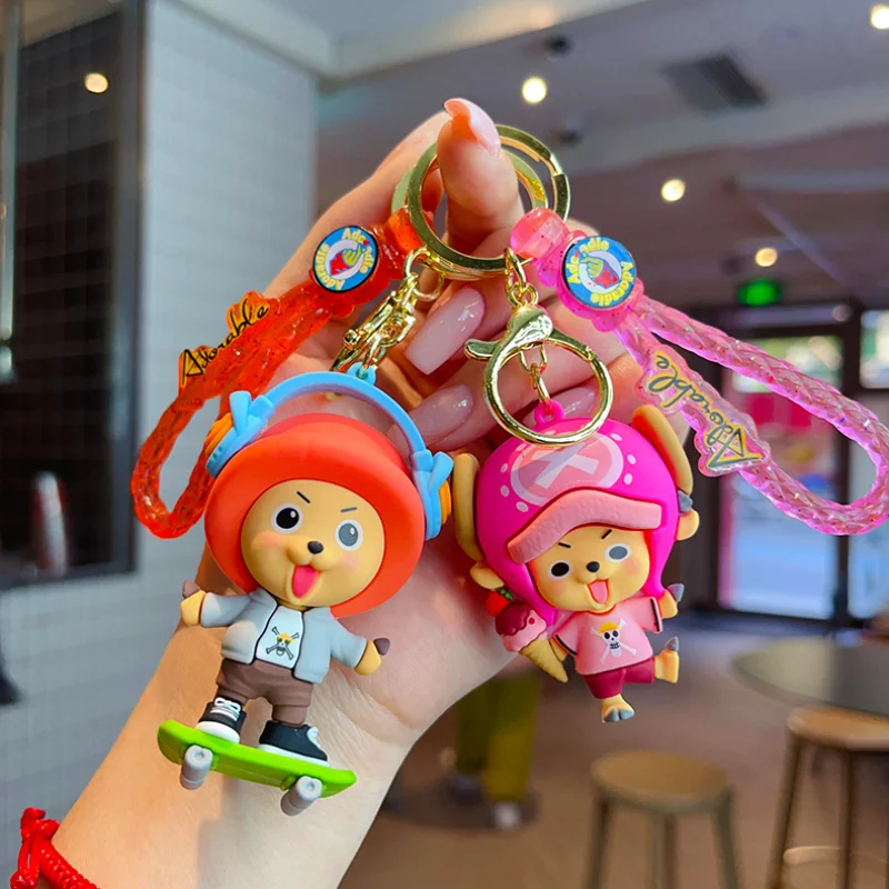 Porte-clés une pièce en PVC, bijoux à la mode, figurines d'action en résine, pendentif de sac