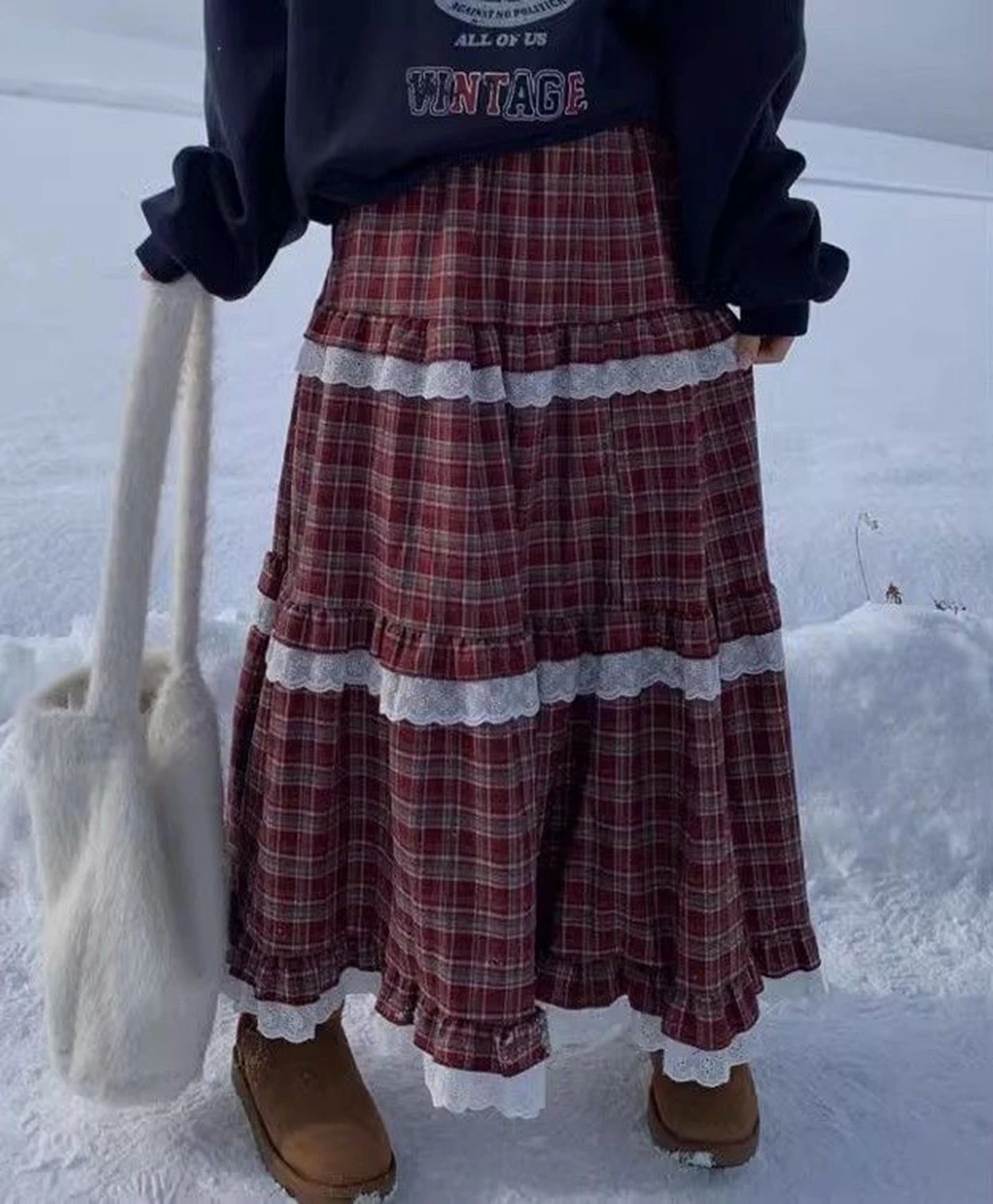 un abito a quadri rosso stile Lolita retrò, una nuova gonna dolce in pizzo plissettato a lunghezza media con linea ad A e graziosa gonna a pieghe a torta