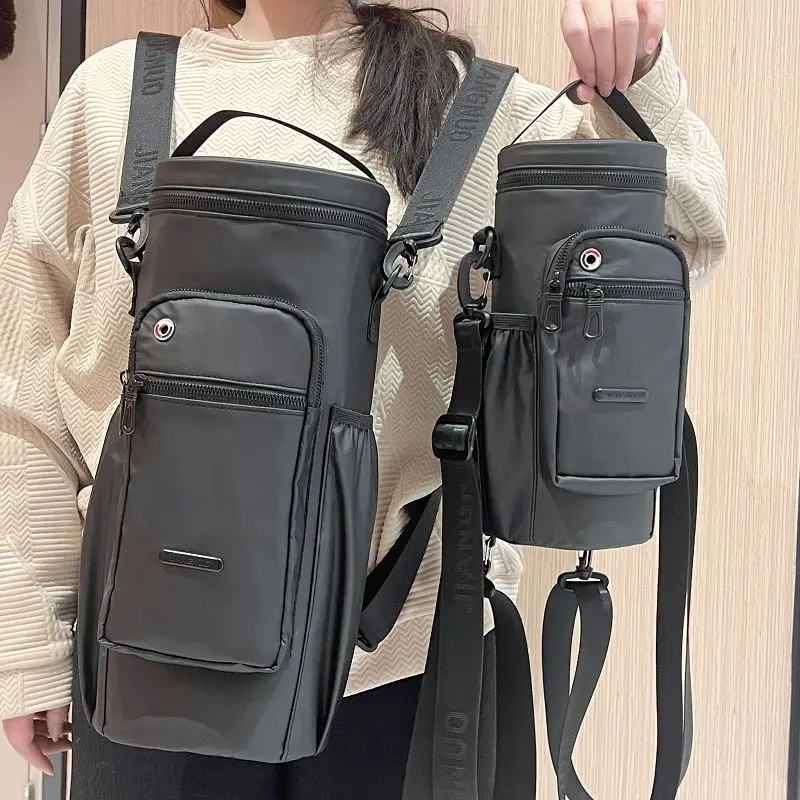 Double shoulder water cup bag can be worn on one shoulder, slung over the shoulder, and carried by hand, waterproof