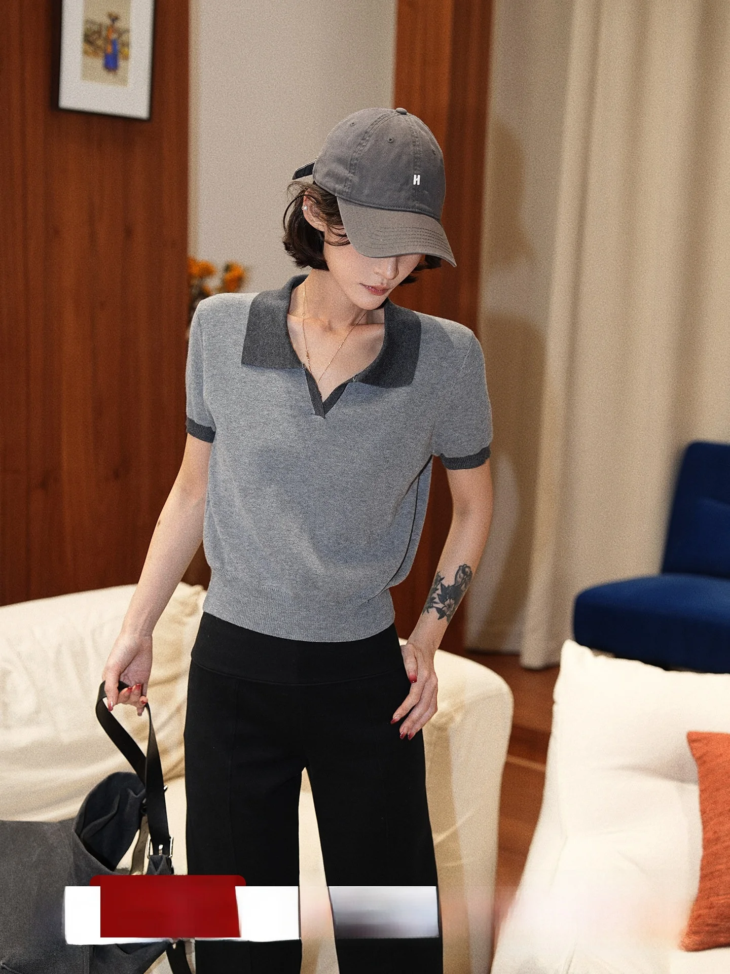 

Slim Fit Neck Short Sleeve Knitted Top Women's Summer Korean Style Versatile Waist Cinched Thin Basic Color Shirt