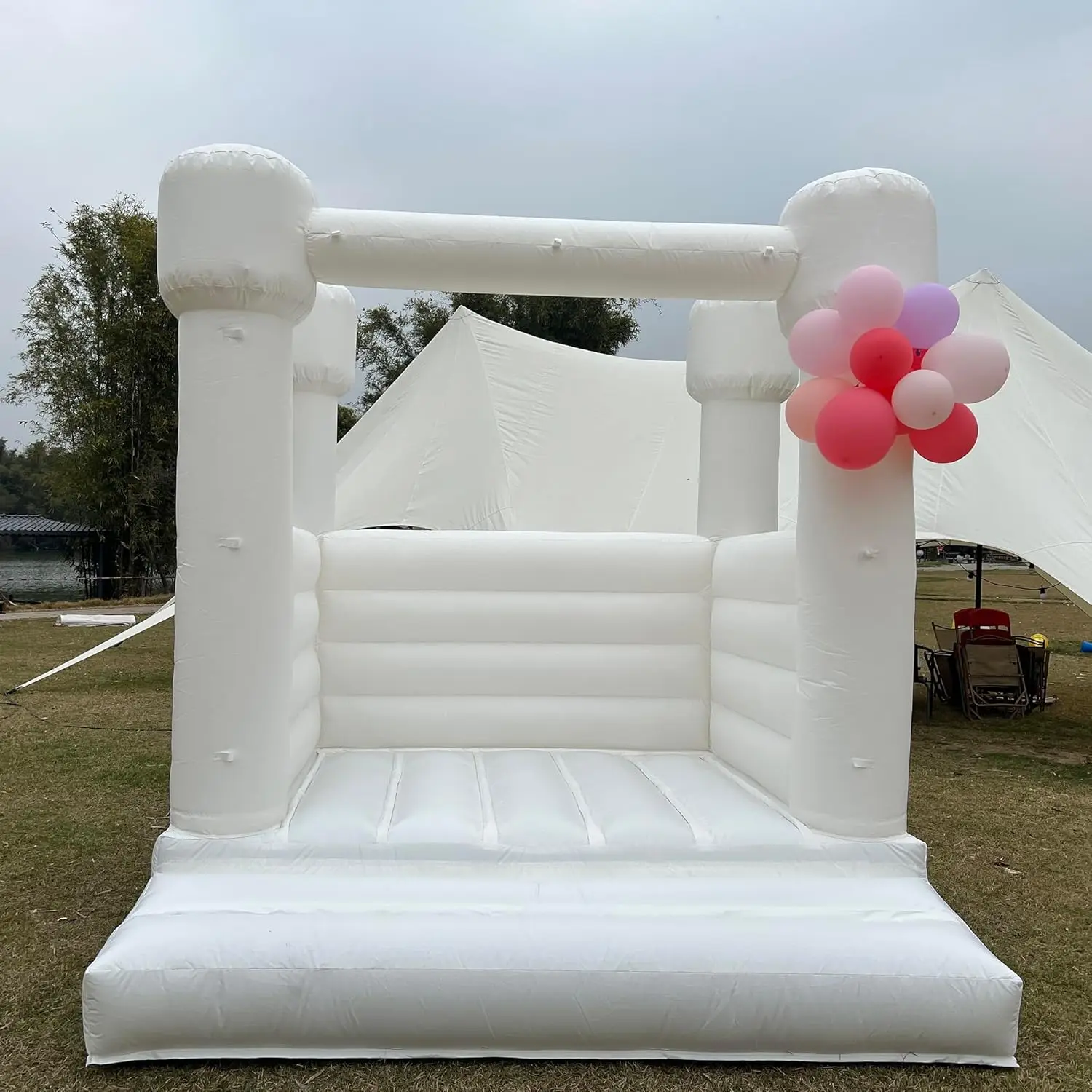 

Inflatable White Bounce House Castle Bounce House Castle Commercial Grade Wedding for Children