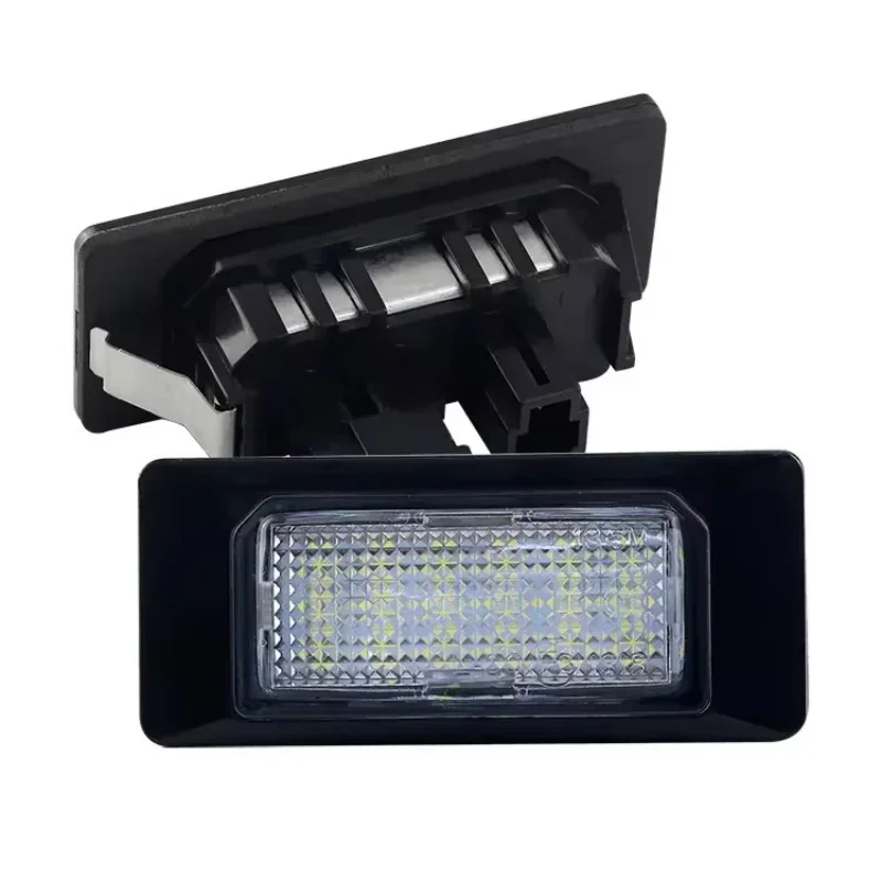 2pcs LED License Plate Light For VW Tiguan Touareg Passat Caddy Golf Plus 6/7 Variant Polo Jetta Sharan Car-Styling Number Lamps view 3