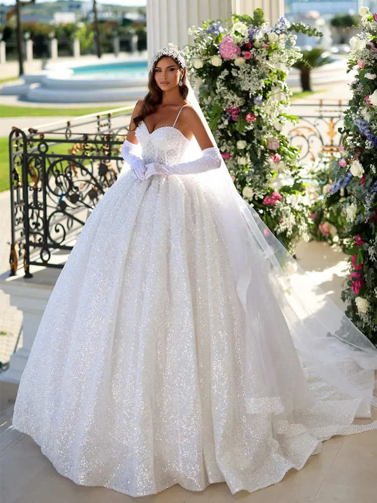 Vestidos de novia románticos 2025 vestido de novia tela brillante con cuentas ropa Formal de novia larga espagueti sin espalda cariño