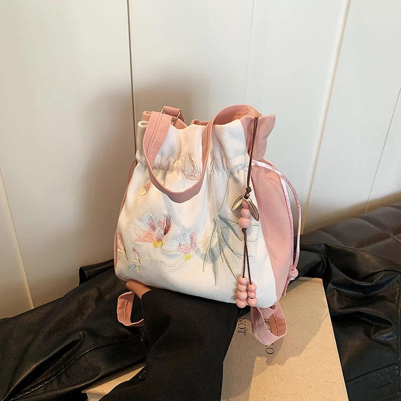 

Flower Embroidery Satin Silk Women's Bag Drawstrings Handbags Storage Bags Hanfu Women Purse Wallets New Cosmetic Makeup Bag