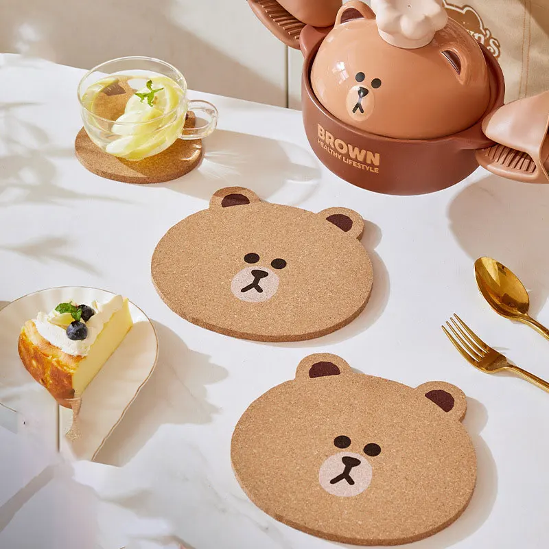 

Bear Wooden Coaster Heat Insulation and Anti-slip Drink Coffee Mat Reusable Natural Round Placemat Tableware Set Kitchen Dishes