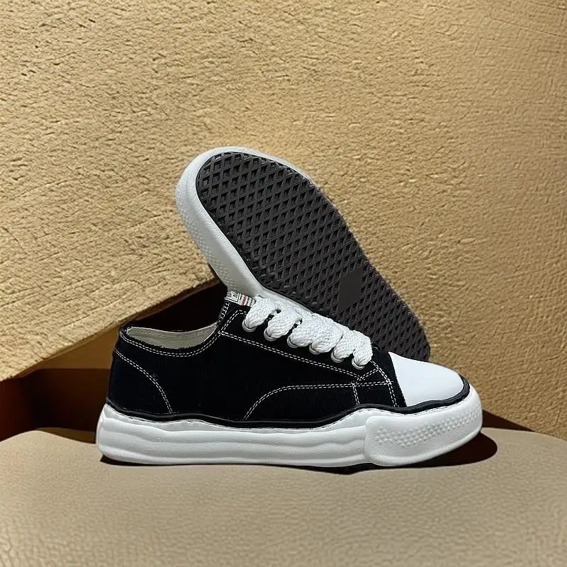 منتجات صيفية جديدة رائجة البيع لعام 2025 أحذية رجالية رياضية متعددة الاستخدامات كاجوال للسيدات للجري