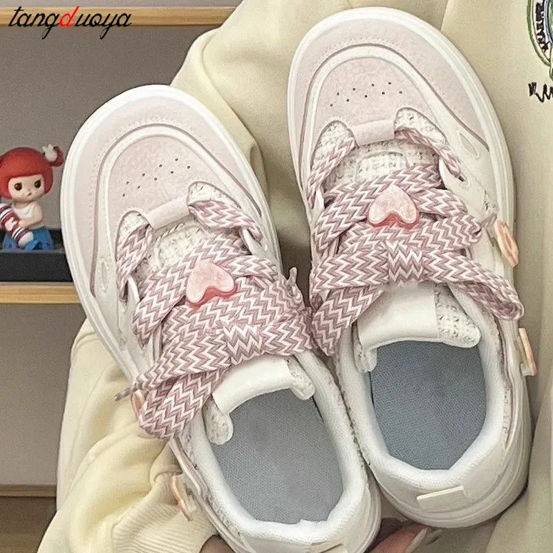 Pink Platform Sneakers girls Kawaii Korean Sports Shoes Harajuku Cute Flower design Lolita Sneakers Female Casual Tennis Shoes