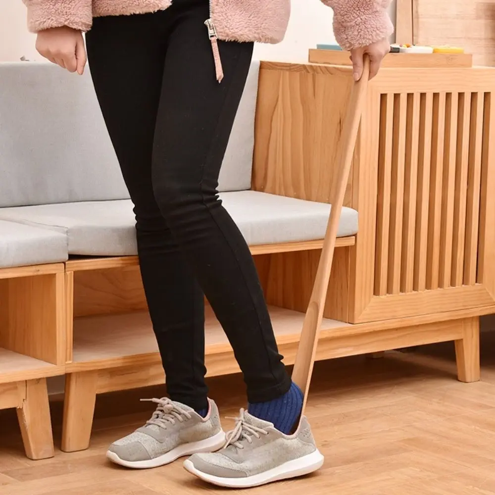 New Wooden Shoe Horn Hanging Extra Long Handle Shoehorn Easy on Off Portable Put on Shoes Tools Home Accessories