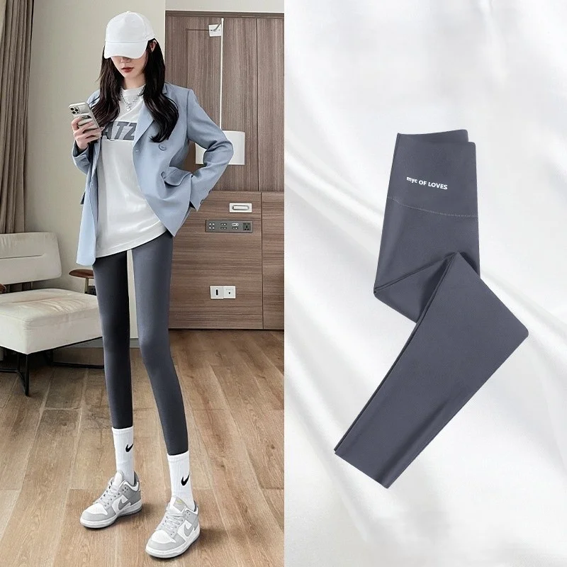 กางเกงโยคะทรงขากว้างสำหรับผู้หญิง ผ้าเนื้อแมท ลายวีคัทสวยงาม ลายวินเทจเรโทร สีสะท้อนแสง ผ้าฝ้าย ความยาวระดับเข่า แบบมีรูระบายอากาศ