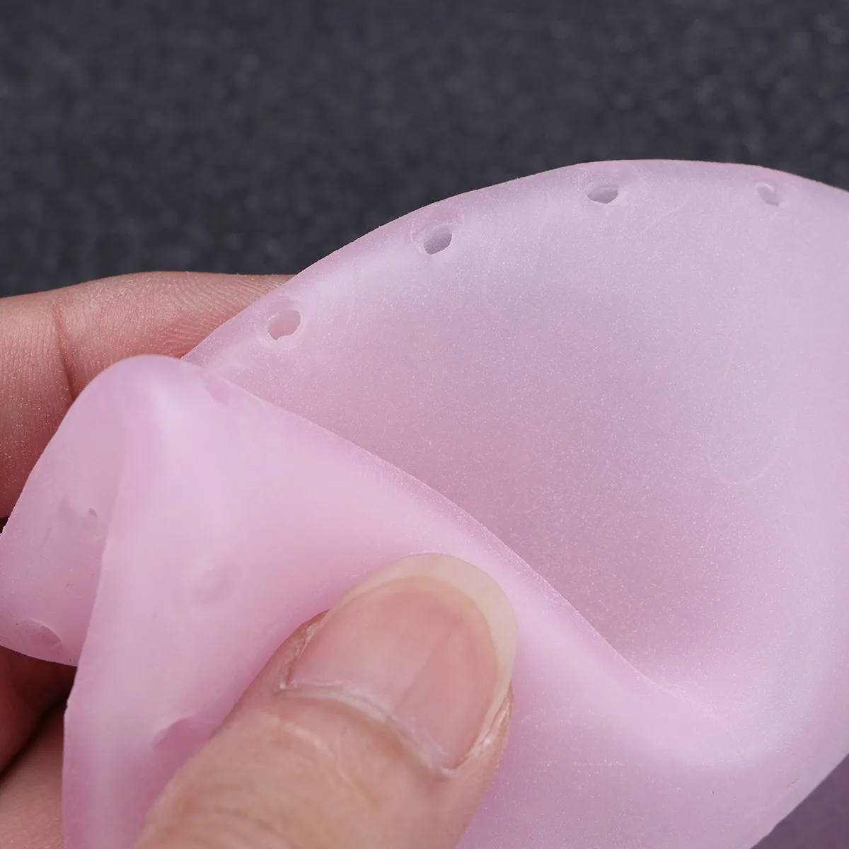 

1 Pair Protective Socks Non-Slip Moisturizing Boat Short Ladies Foot Care Tool Air Vent Design Comfortable Pink 42-44