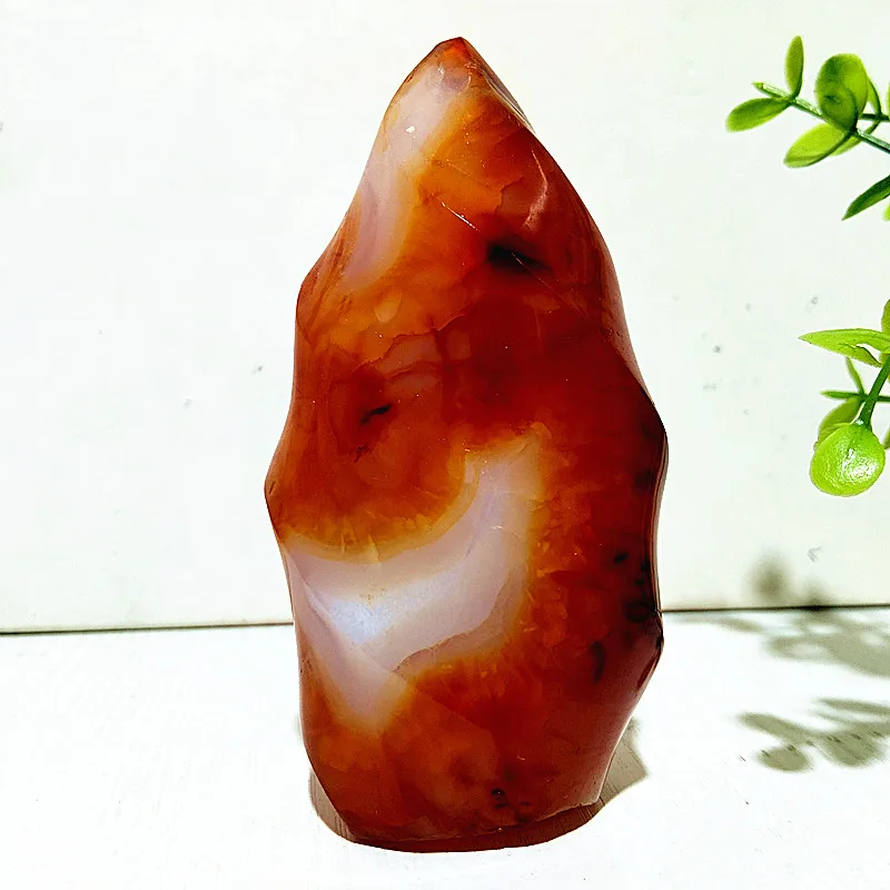 Natural Stone Red Agate Flame Torch Crystal Meditation Spiritual Energy Healing Feng Shui Crystal Room Decoration