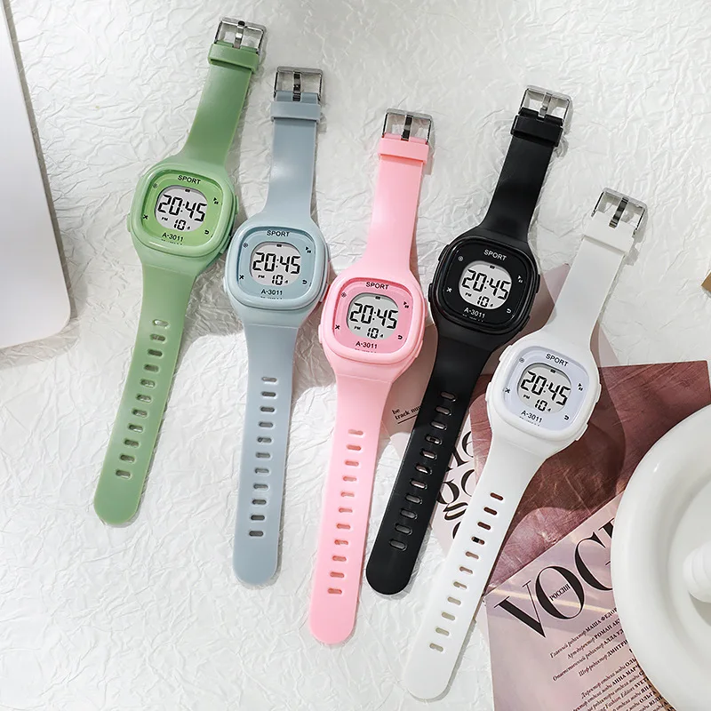 ساعة MAYZHISU LED الإلكترونية للرجال، ساعات رياضية رقمية للرجال، ساعة معصم رياضية مضيئة، ساعة منبه مقاومة للماء