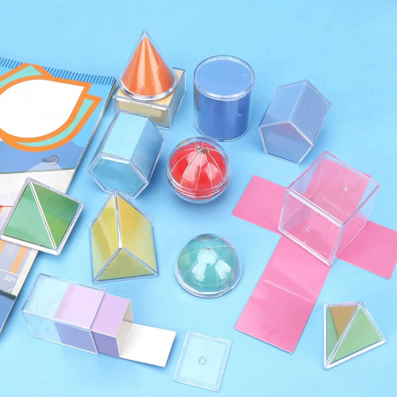 12 Pieces Geometric Shapes Educational Toy 3D Geometric Solids for Kindergarten Elementary School Supplies Home Children