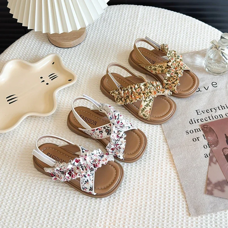 

Children's Sandals Sweet Flower Pleated Girls Summer Shoes Princess Chic Versatile Cross-tied Kids Fashion Open-toe Flat Sandals