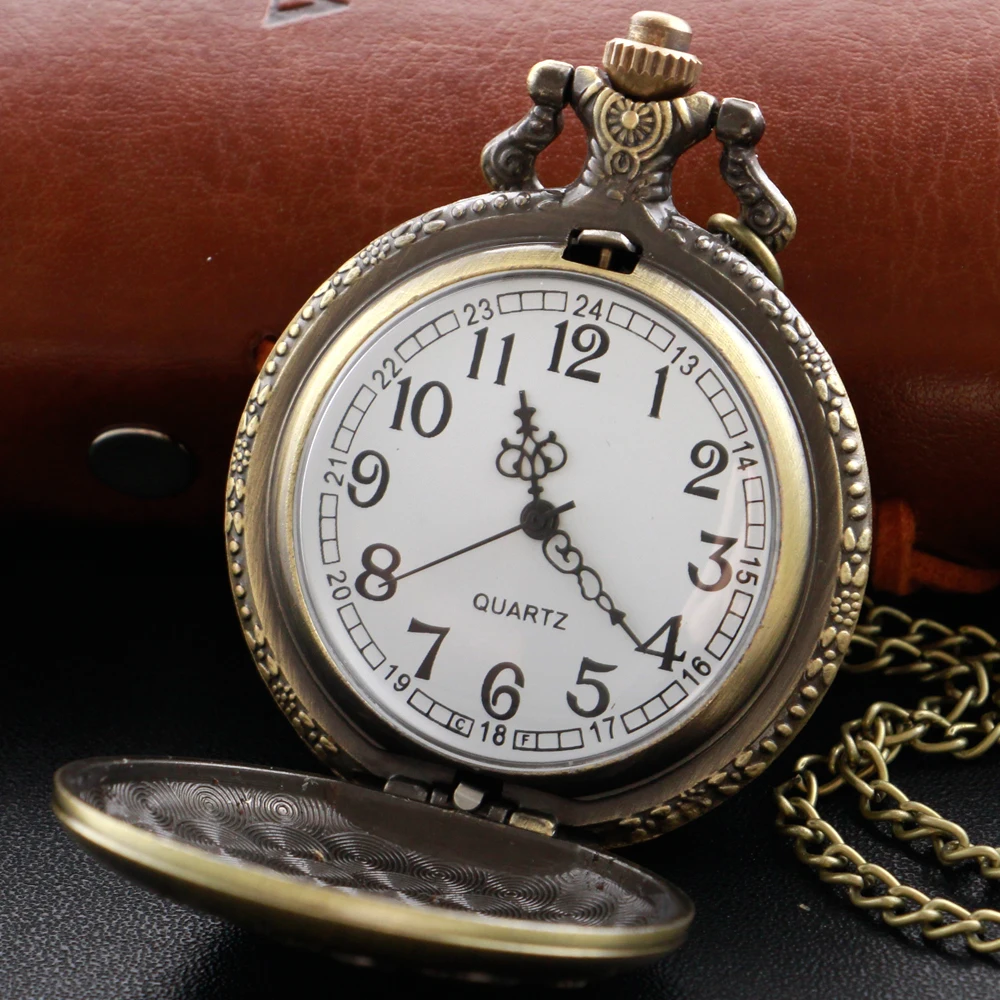 New Bronze Soldier Pattern Pocket Watch Necklace Fob Chain Steampunk Clock Quartz Vintage Pocket Watch Gift for Men and Women