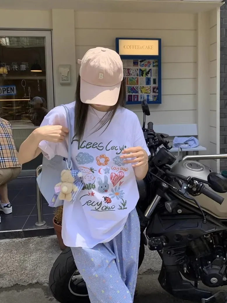 

Laid-back Style White Graffiti Print round Neck T-shirt Women Summer Age-reducing Loose Slimming Top Fashionable Casual Wear