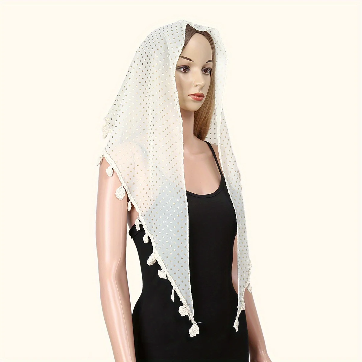 A Fashionable and Elegant Soft Solid Color Women's Triangular Lace Silk Scarf