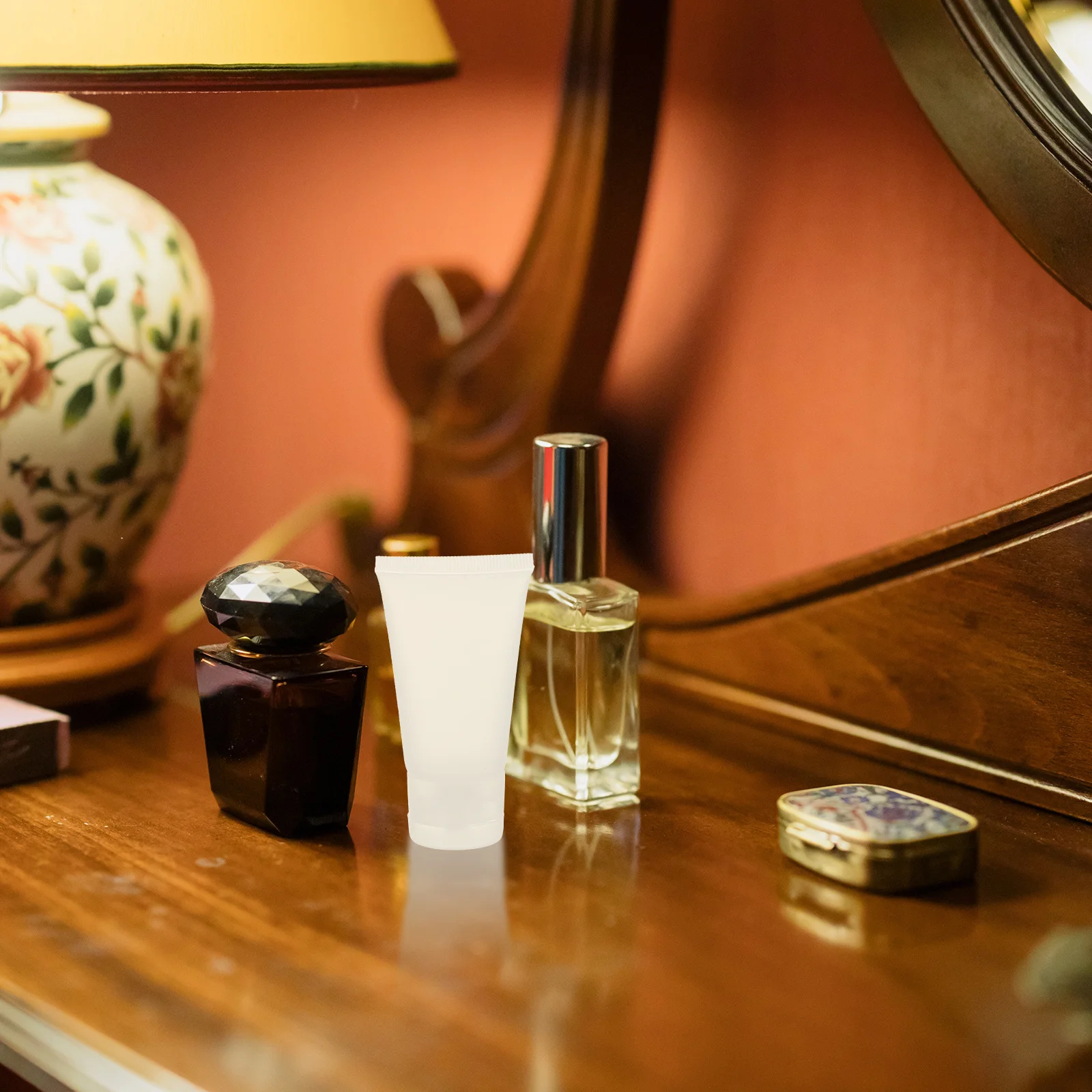 12Pcs Fine Workmanship Dispensers Squeezable Makeup Container Refillable Bottles for Travel Empty Squeeze Bottles