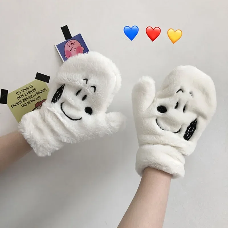 Kawaii Snoopy anime women's warm gloves outdoor cycling plush double-layer windproof thickened children's cartoon mittens gift