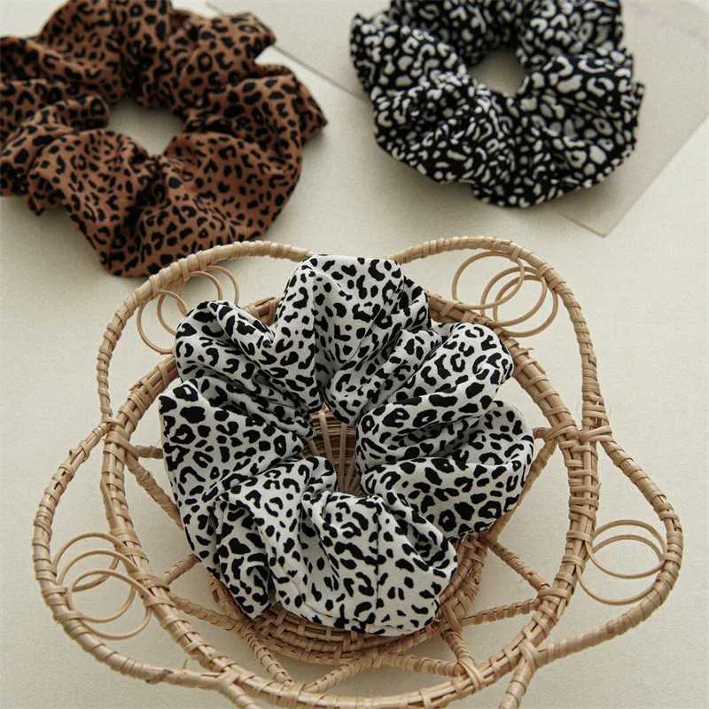 Korean version of pig large intestine hair ring leopard striped hair rope network celebrity ins Masson head rope coliform collar