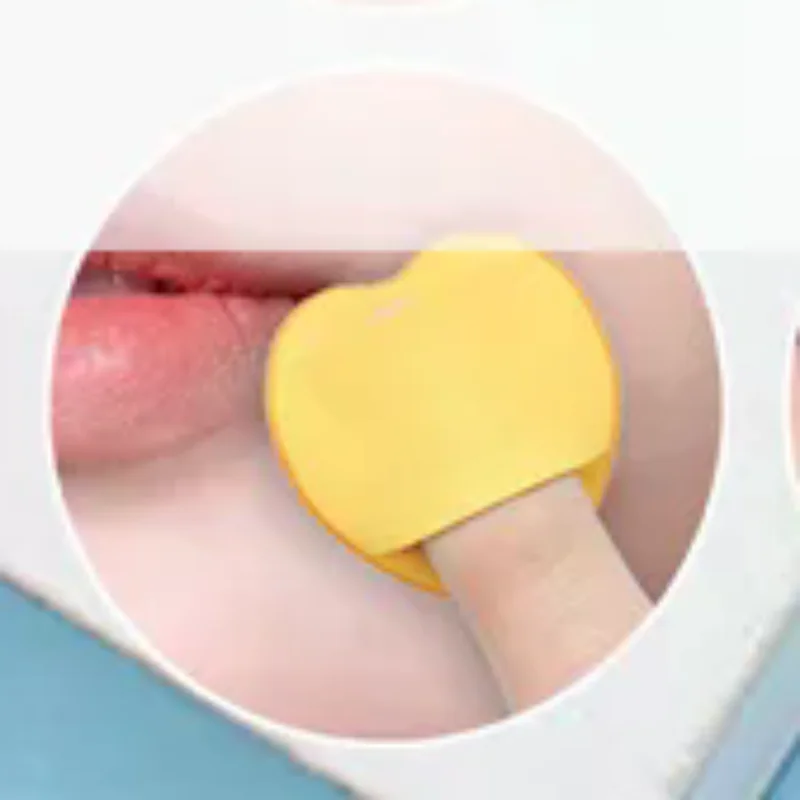 พัฟแต่งหน้ารูปหัวใจขนาดเล็ก 20 ชิ้น ปราศจากน้ำยาง ใช้สำหรับรองพื้นชนิดน้ำ