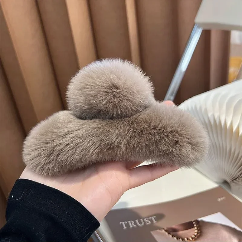 Vintage Women Large Real oter Rabbit peluche fermaglio per capelli corea autunno e inverno elegante Shark Claw Girl accessori per capelli dolci