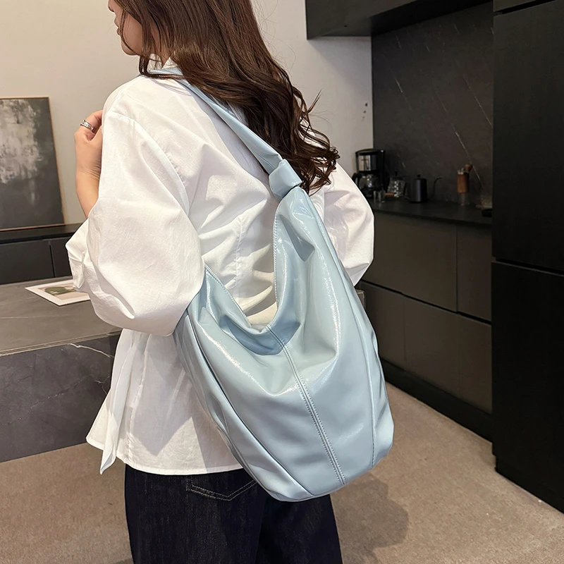 حقيبة يد نسائية كلاسيكية من الجلد الفاخر بتصميم كلاسيكي على الكتف حقيبة يد أنيقة لملابس يومية أنيقة