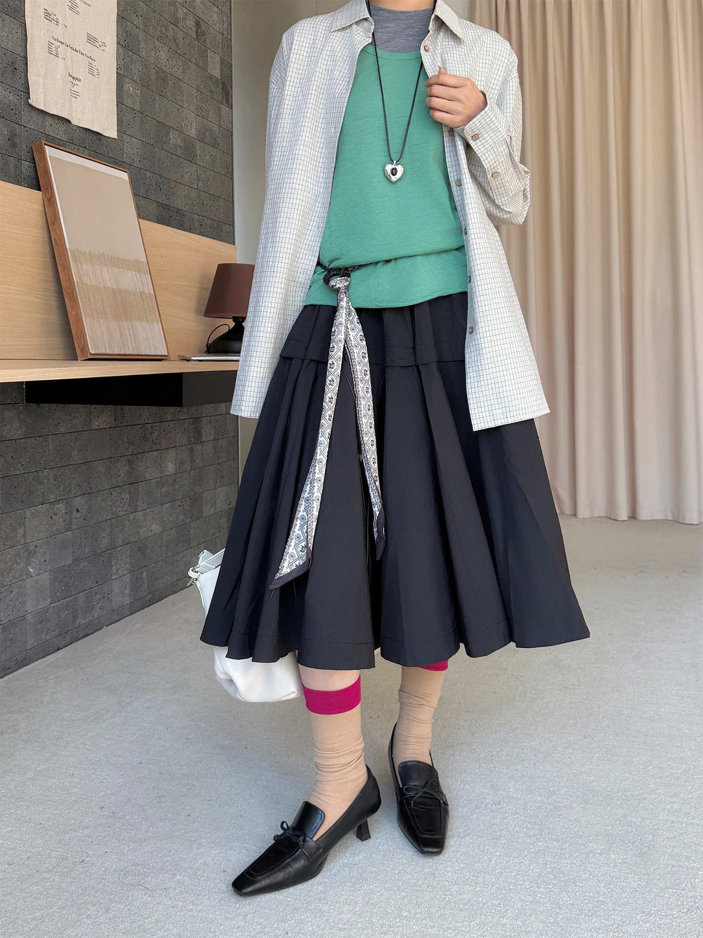 

Brand Pleated Midi Skirt High Waist A-Line Casual Sle Nylon Fabric Folded Detail Daily Wear for Ladies