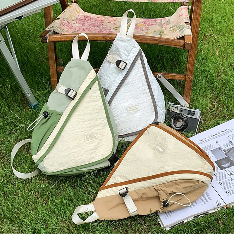 Niche Design-Bolso de pecho de - Interior Design Minimalist reseña y precio