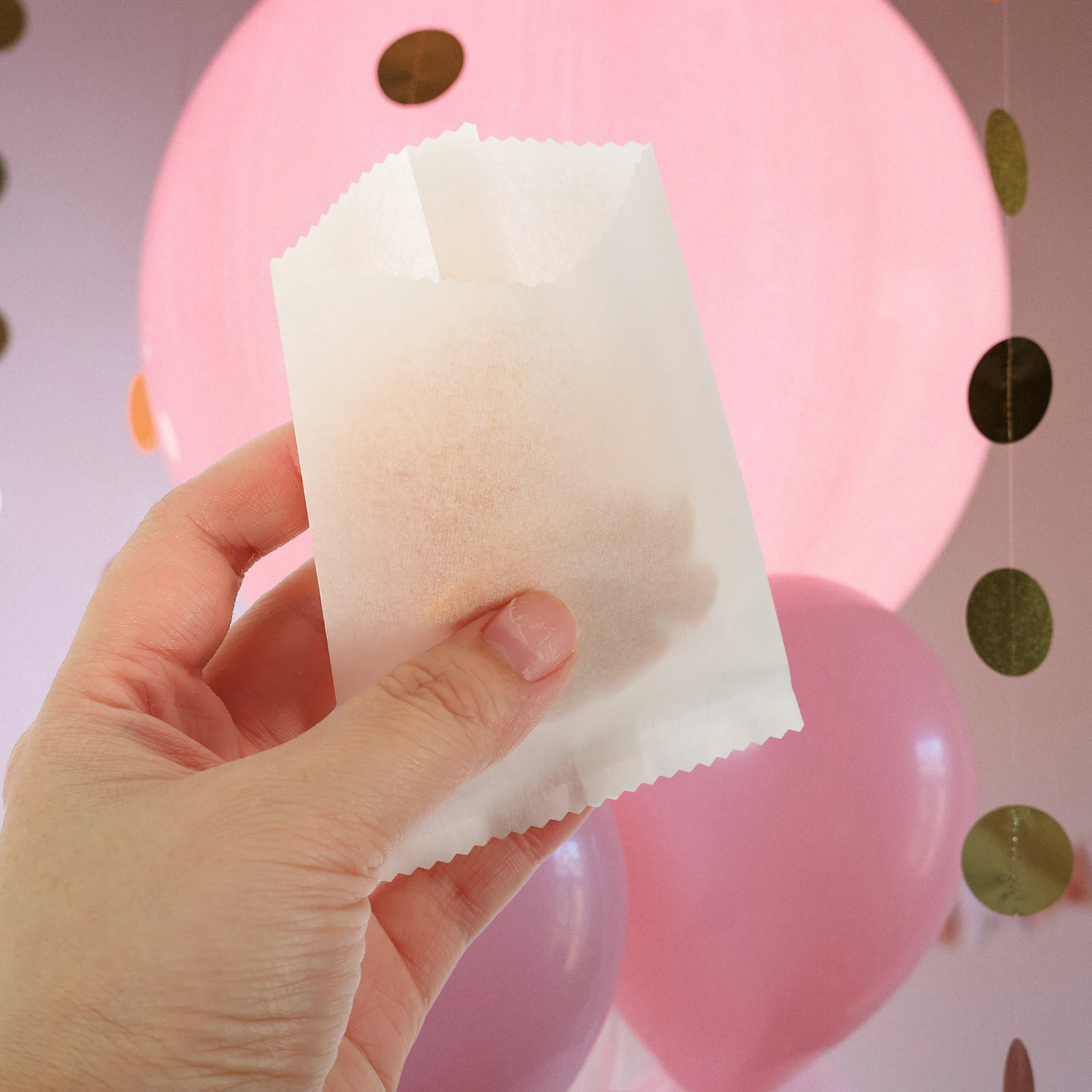 

100Pcs Bread Packing Bags Semi Transparent Tissue Paper Sealed Baking Pastry Cookie Dessert Wrapping Paper Storage Bags