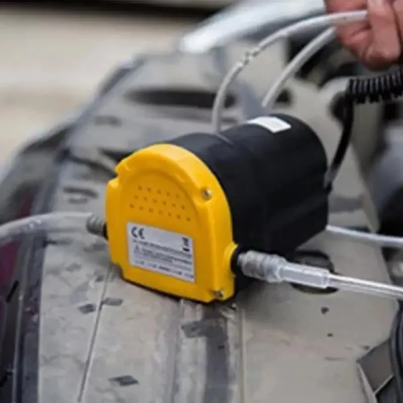Fotografia 4: Bomba de Óleo Elétrica Mini Autoescorvante 12V Portátil para Transferência de Combustível para Carro, Moto e Barco