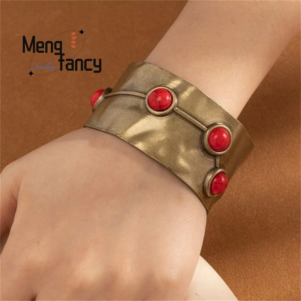 

High-Grade New Bohemian Style, Simple And Fashionable, Round Pattern Turquoise Iron Bracelet Fashion Jewelry Exquisite Elegant