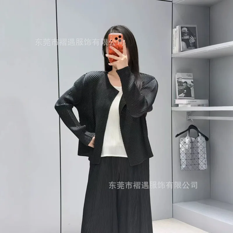 Pleated Solid Color Jacket Plisse Women 2026 Casual Style Autumn Winter Simple Fashion Pleats Cardigan Coat Loose Plus Size Top