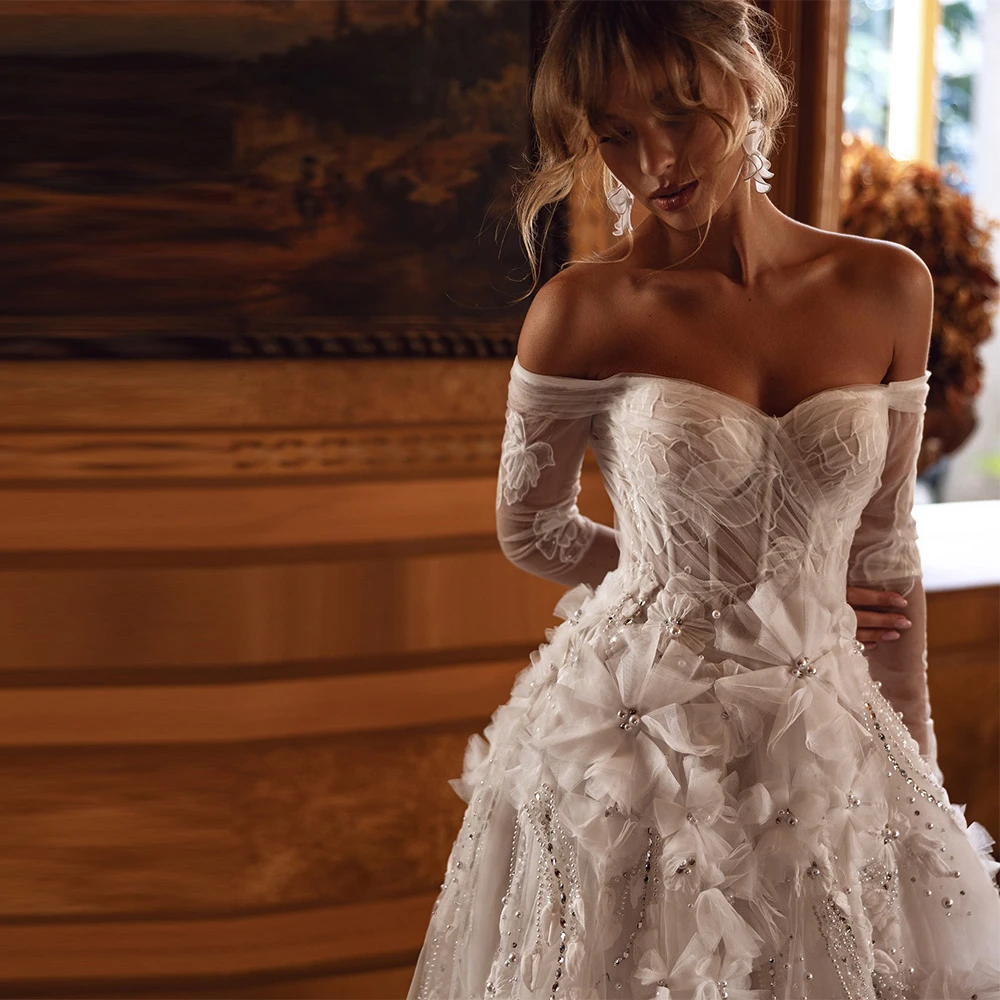 맞춤형 보헤미안 화이트 오간자 웨딩 드레스, 포멀 스위트하트 롱 슬리브 브라이덜 가운, 부드러운 A라인 코트 트레인 베스티도 데 노비아