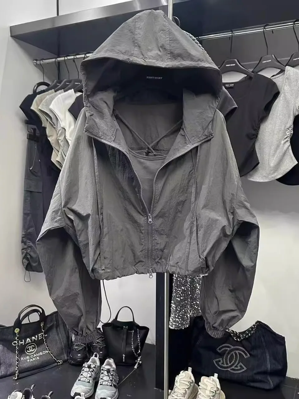 

Black Casual Fashionable Women's Jacket Summer 2026 Loose Fit Short Workwear Sun Protection Windbreaker Commute Style