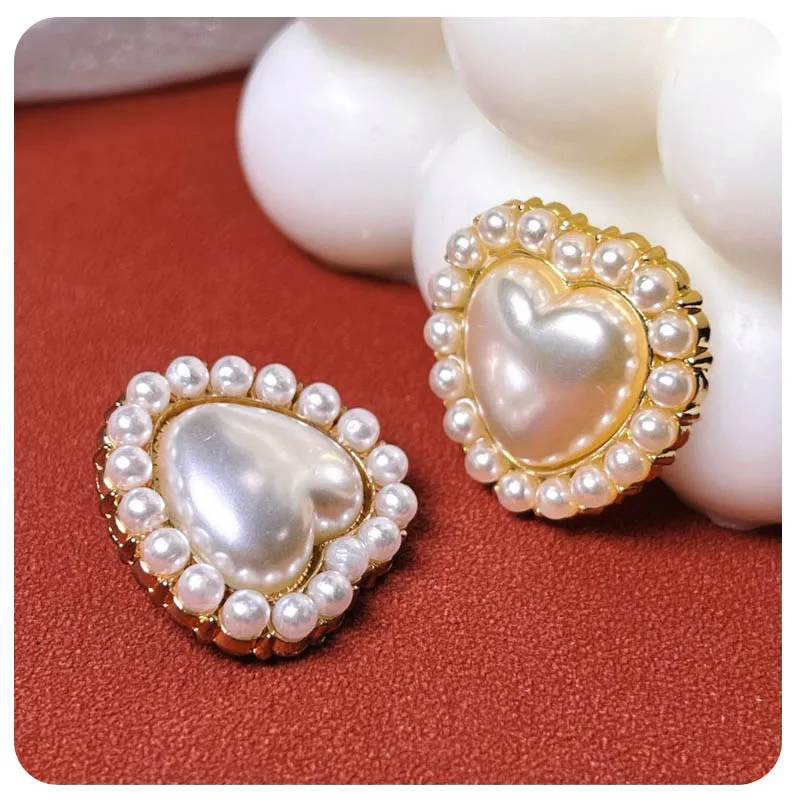 

10pcs Metal Button Sewing Clothing Coat Accessories DIY Craft Inlaid Pearl Decorative High-Grade Heart-shaped Button Golden 23MM