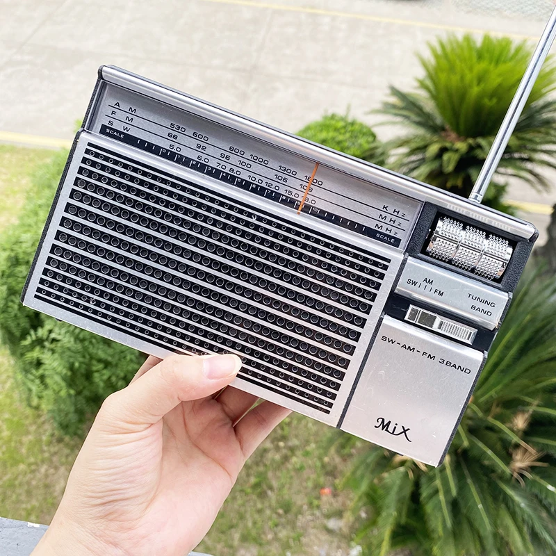 Camping Gear! Retro Mechanical Two-band Radio FM Medium Wave Short Wave Broadcasting Portable