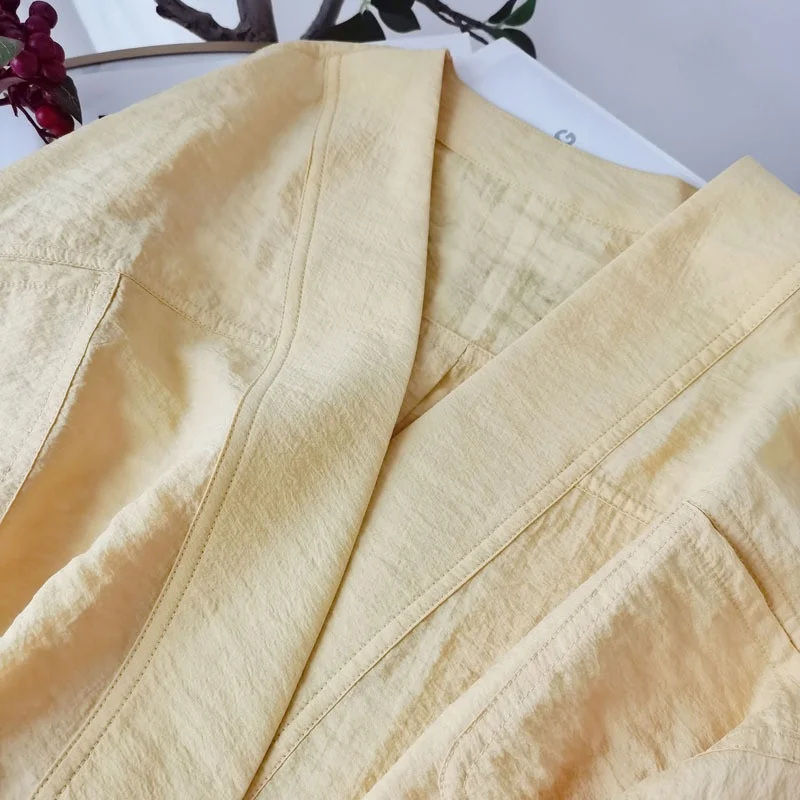 Birdtree,71.3% Mulberry Silk 28.7% Nylon Blouse,Women's Dry Silk Solid V-neck Shirts,Raglan Sleeve Tops,2025 New Shirt T5D320JF