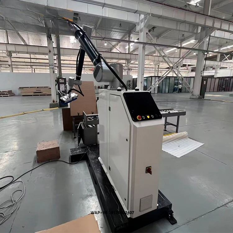 Intelligent portable collaborative robot, capable of portable palletizing, with a payload of 30 kg, and affordable price.